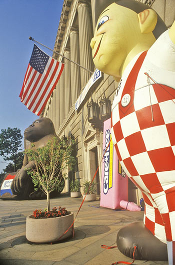 Restaurant Advertising: Inflatable